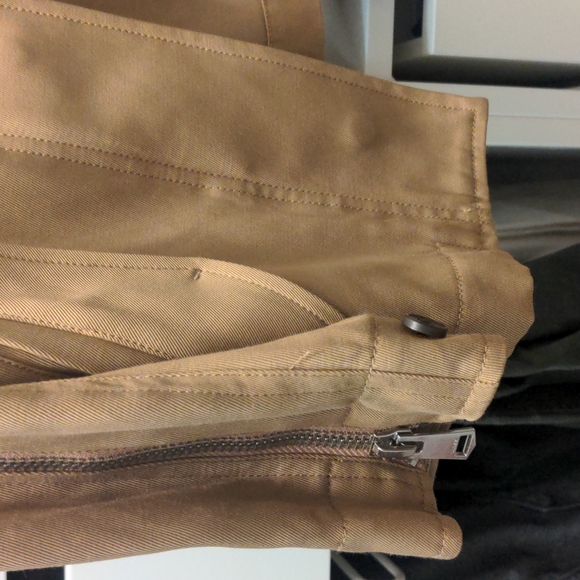 Reiss - Picture 9 of 17